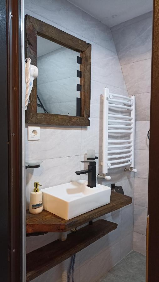 Ferienwohnung Kazbegi Compass Exterior foto