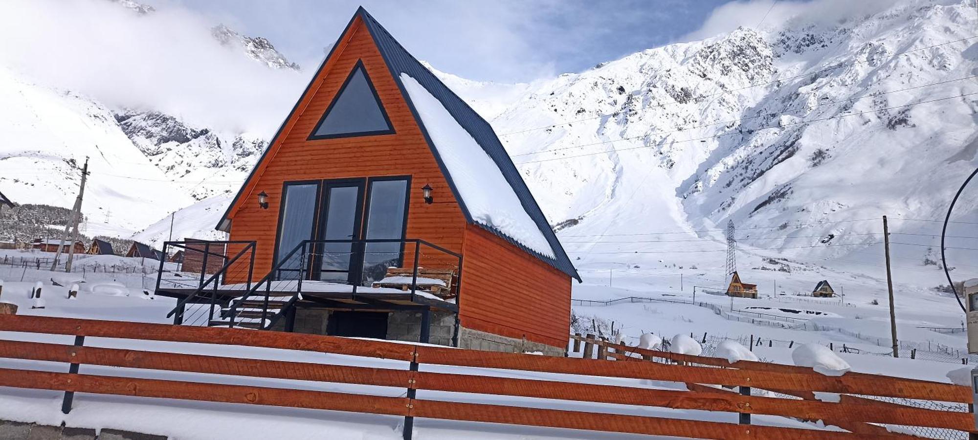 Ferienwohnung Kazbegi Compass Zimmer foto